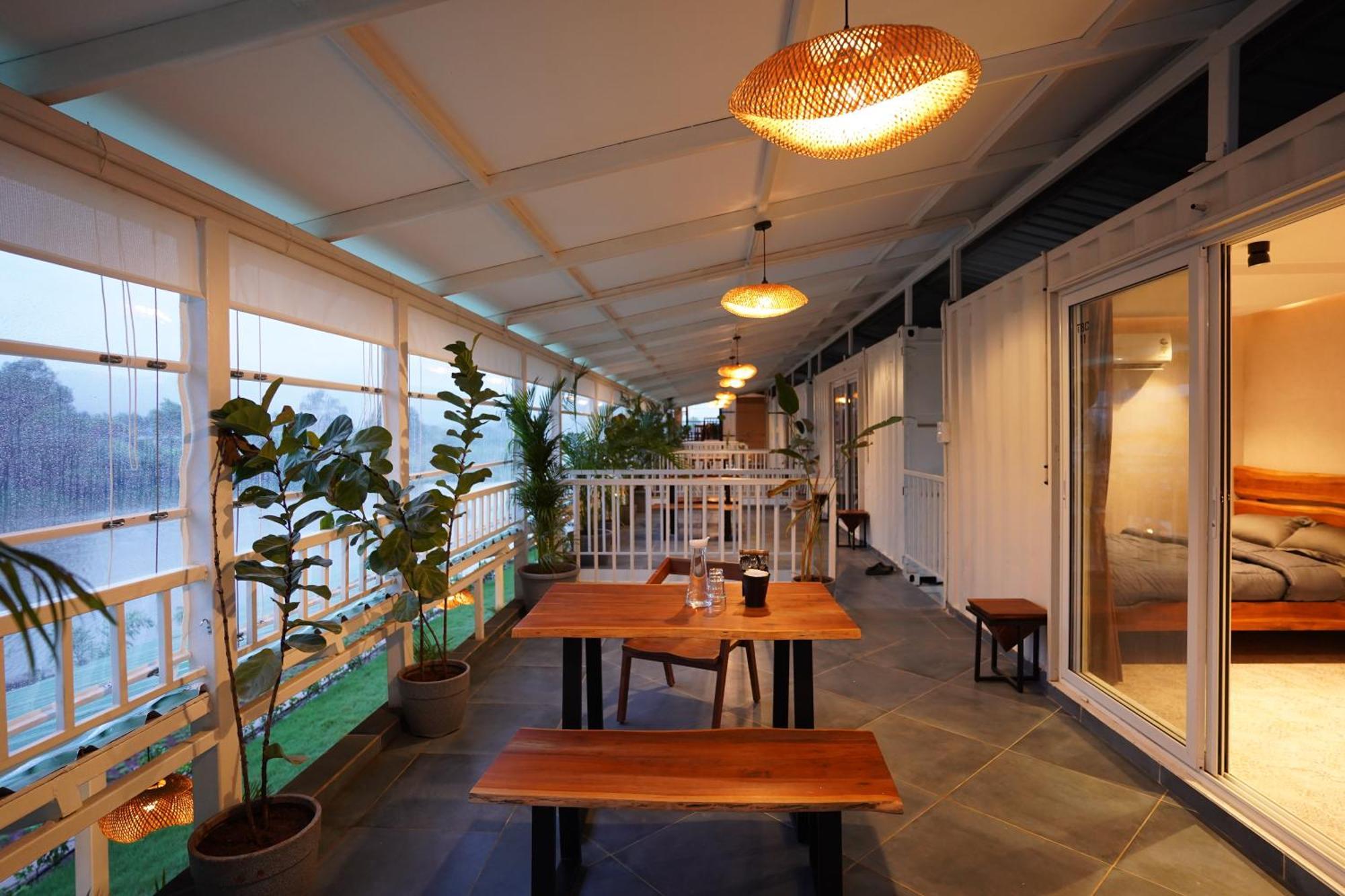 The Boat Club,Karjat Hotel Ngoại thất bức ảnh