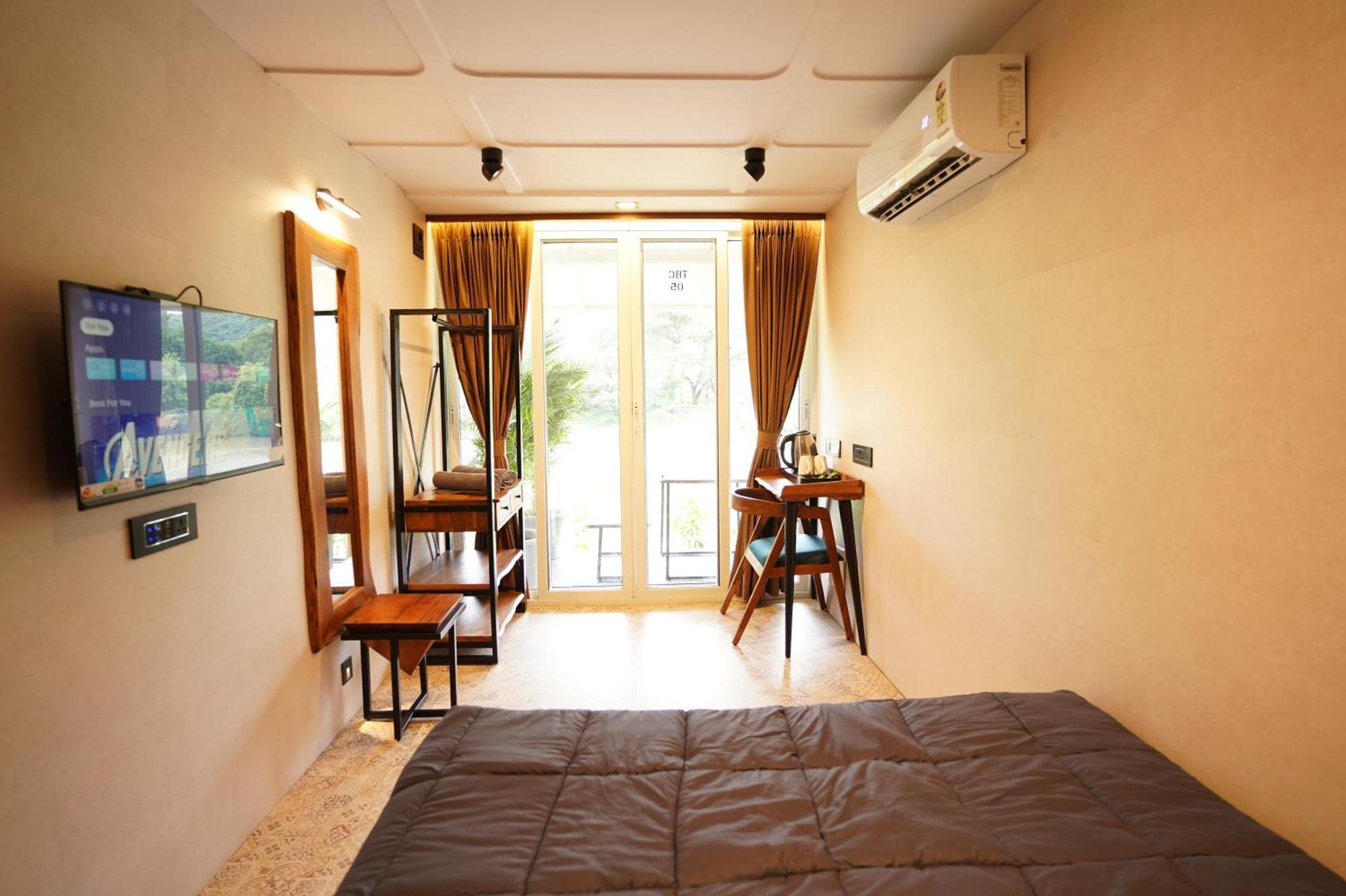 The Boat Club,Karjat Hotel Ngoại thất bức ảnh