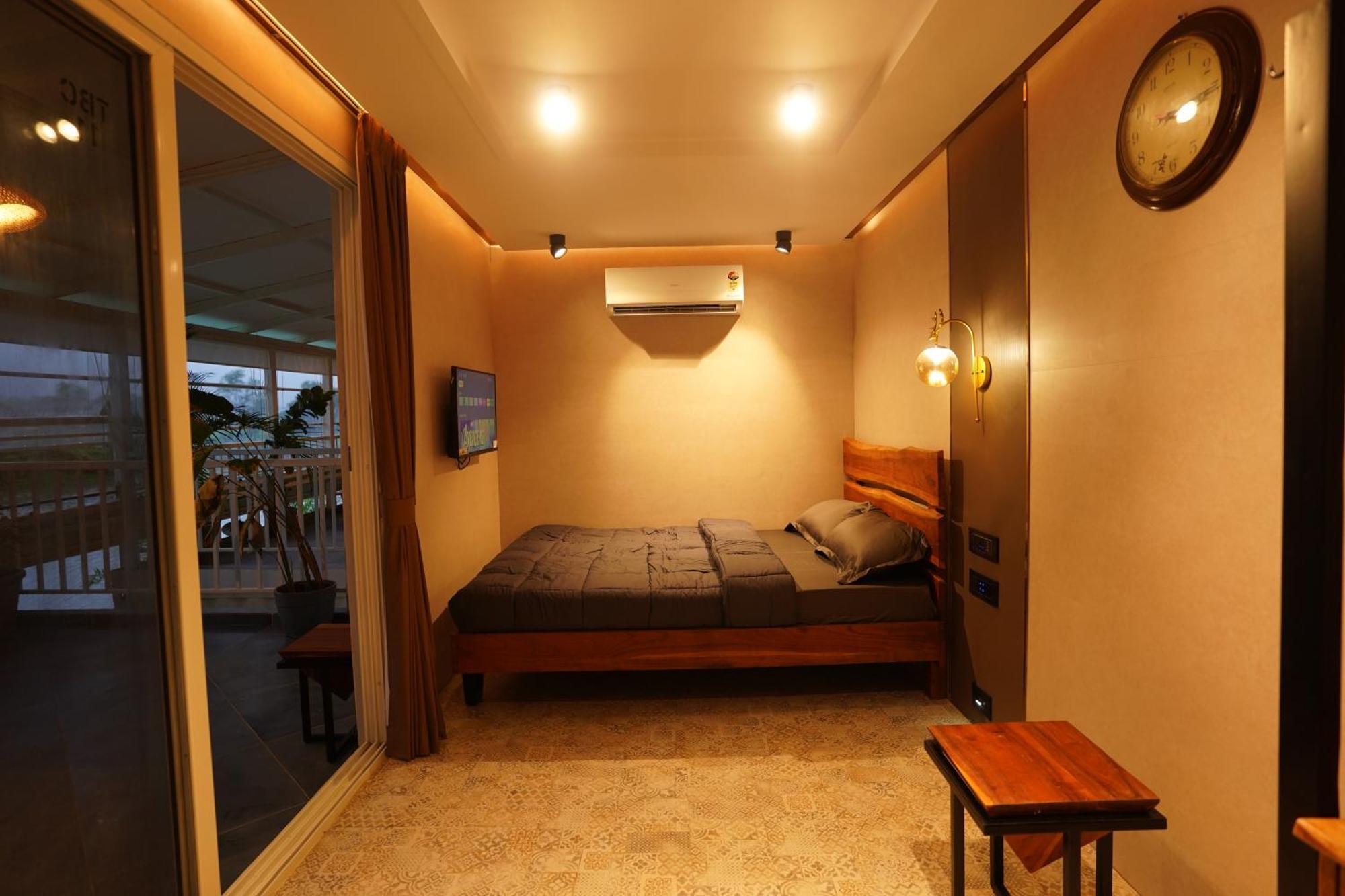 The Boat Club,Karjat Hotel Ngoại thất bức ảnh