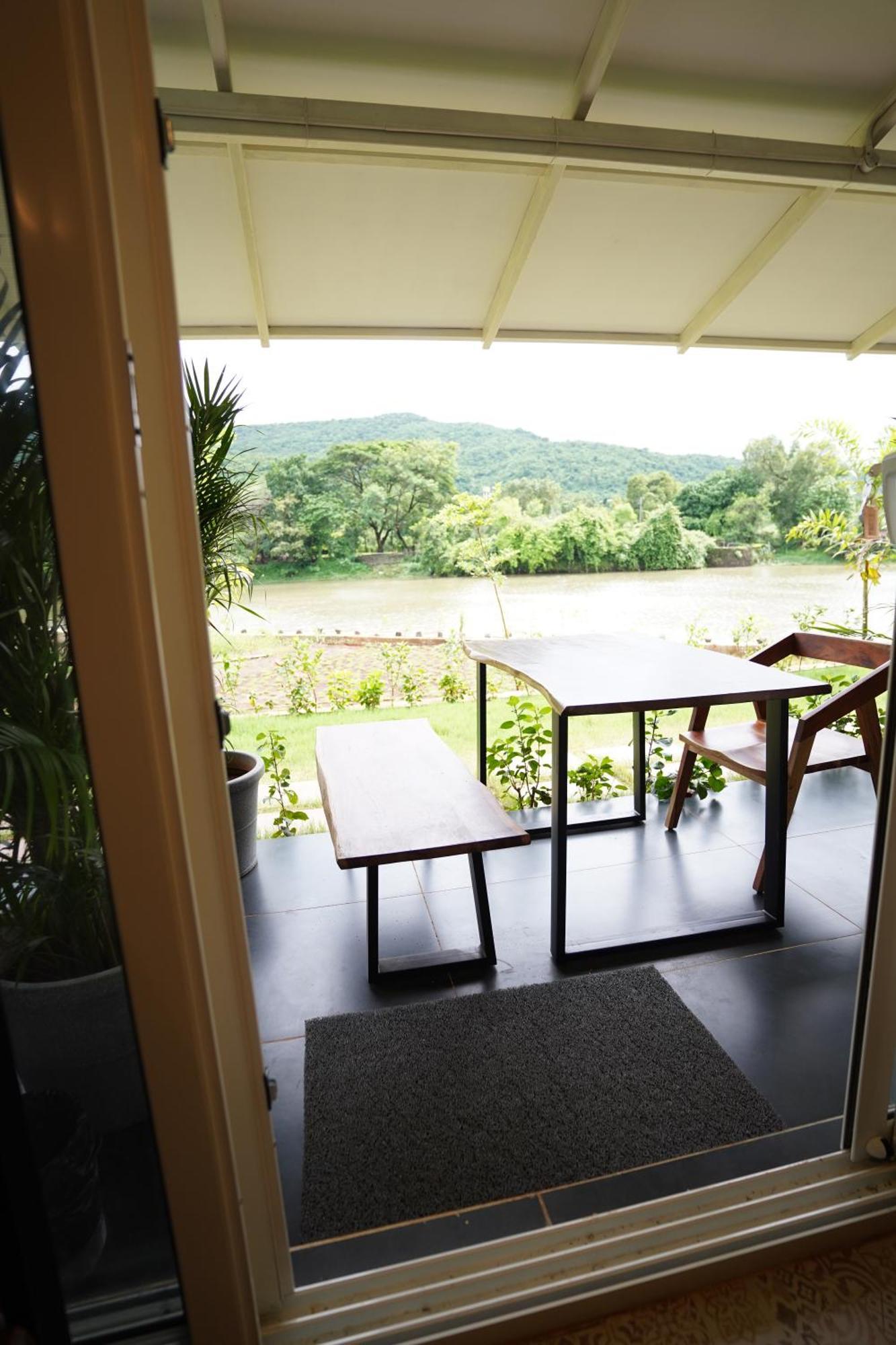 The Boat Club,Karjat Hotel Ngoại thất bức ảnh